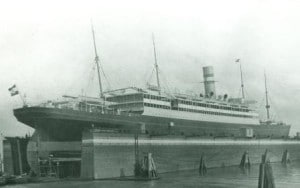 NA 1906 stern view in dry dock web